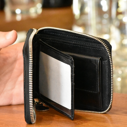 Cartera Zipper de Cuero Negro – Estilo Minimalista – IULIUS