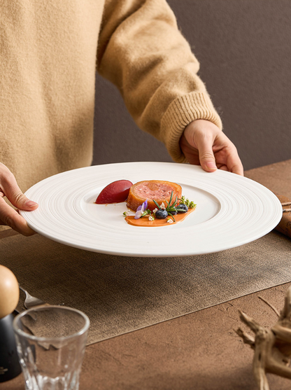 Wide-Rim Brushed Ceramic Plate – Elegant Flat Dish for Fine Dining